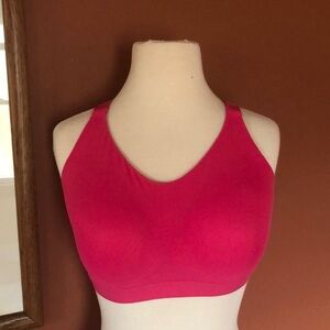 NWT Victoria’s Secret sport bra size 34DD